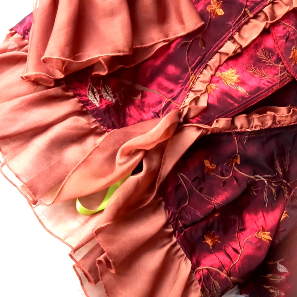 Embroiderd Ruffled jacket ๐ boho chique - Picture 3 of 7